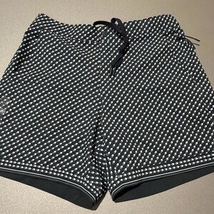 VRST Men’s 6” Resort Short